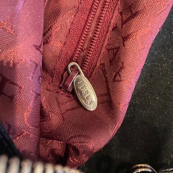Authentic Vintage Furla Suede - Picture 4 of 10